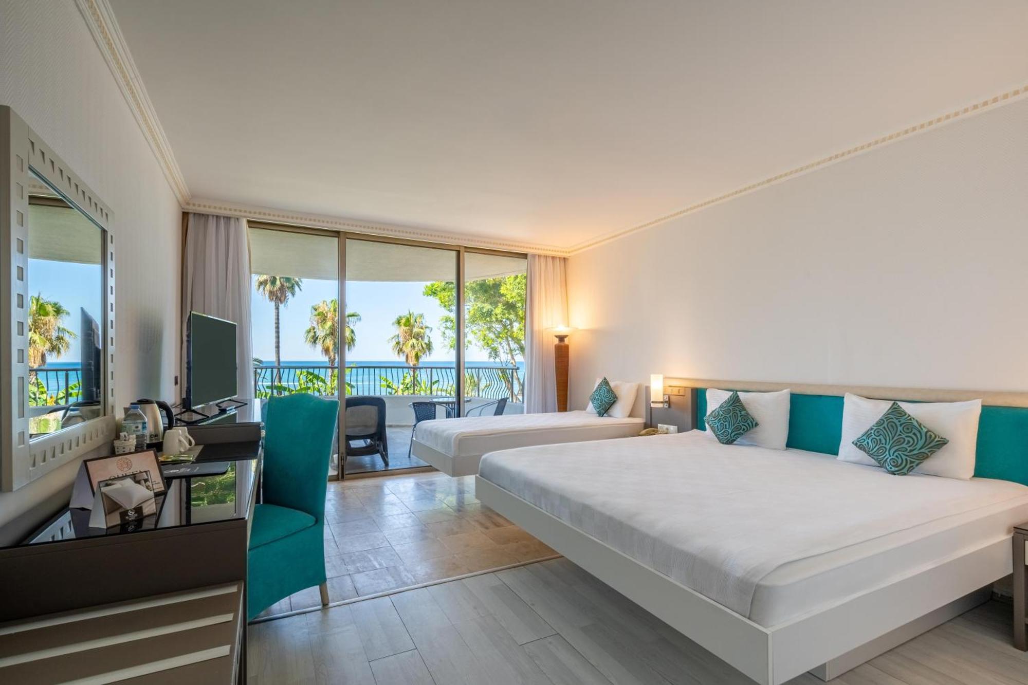 Sunrise Queen Luxury Hotel Side Exterior foto